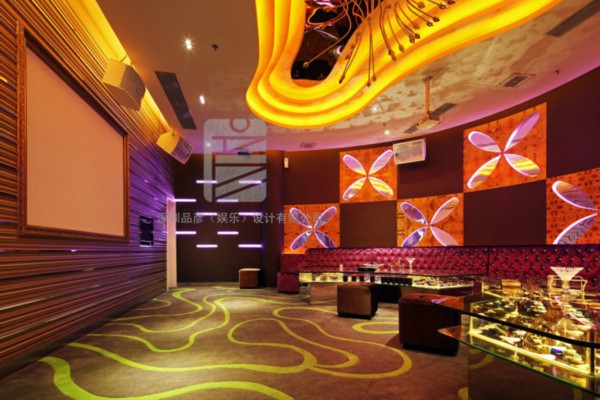 武汉醉江月桑拿：养生休闲两不误(武汉醉江月酒店)