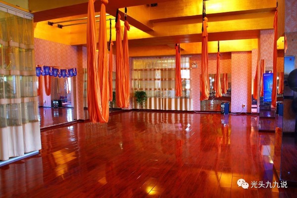 武汉军运会筹备精细，桑拿间体验成亮点(武汉军运会酒店)