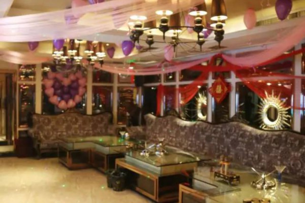 武汉茶馆文化：评书相伴，茶香四溢(武汉 茶馆)